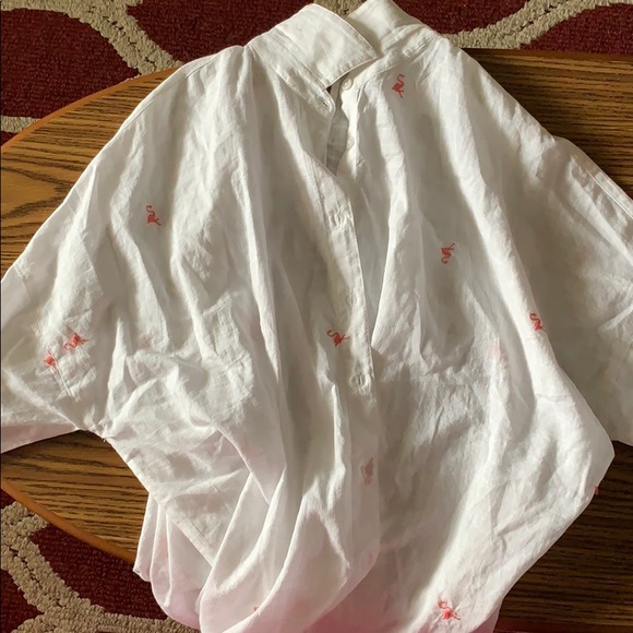 Forever 21 Tops - Flamingo button up Forever 21 Tops - Flamingo button up
